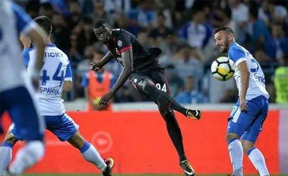  圣埃蒂安青春力量迸发，U23小将帽子戏法闪耀全场