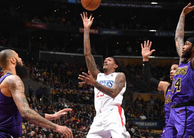  利拉德60分创赛季新高，开拓者加时险胜公牛